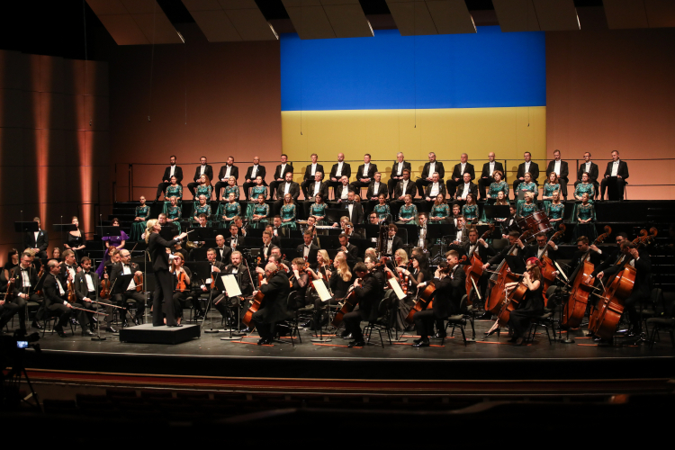 Próba generalna przed koncertem inaugurującym europejską trasę Ukrainian Freedom Orchestra w Teatrze Wielkim – Operze Narodowej w Warszawie w 2023 r. Fot. PAP/A. Zawada 