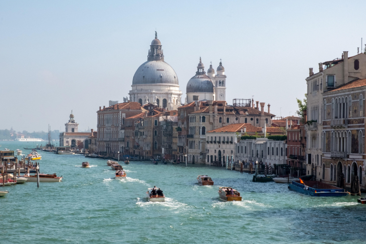 Basilica di Santa Maria della Salute nad Canale Grande w Wenecji. Fot. PAP/M. Sawoch 