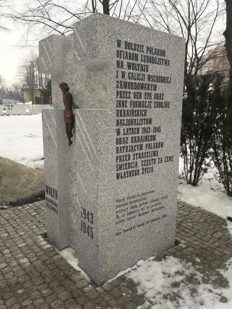 Pomnik pomordowanych na Wołyniu w Bielsku-Białej. Fot. PAP/M. Szafrański