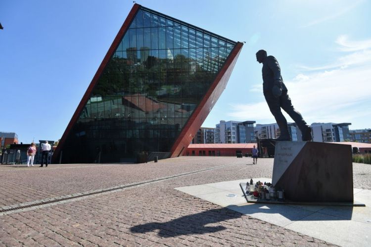 Siedziba Muzeum II Wojny Światowej w Gdańsku. Fot. PAP/A. Jackowski