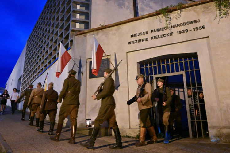 Widowisko „Rozbić więzienie UB”. Kielce, 02.08.2024. Fot. PAP/P. Polak