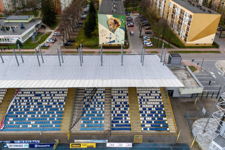 Mural Grzegorza Laty przy stadionie Stali w Mielcu. Fot. PAP/D. Delmanowicz