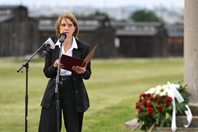 Minister kultury i dziedzictwa narodowego Hanna Wróblewska podczas uroczystości w 80. rocznicę likwidacji niemieckiego nazistowskiego obozu koncentracyjnego na Majdanku. Fot. PAP/W. Jargiło