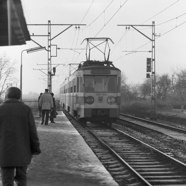 Przystanek Warszawa Włochy, 1976 r. PAP/Leszek Łożyński