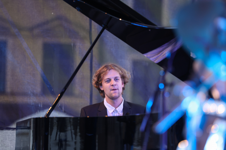 Pianista Marcel Baliński. PAP/Rafał Guz