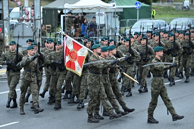 Próba generalna do defilady z okazji Święta Wojska Polskiego na Wisłostradzie. Warszawa, 11.08.2024. Fot. PAP/R. Pietruszka