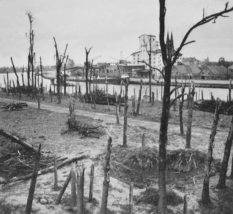 Westerplatte po zakończeniu walk. 07.09.1939. Fot. PAP/Reprodukcja