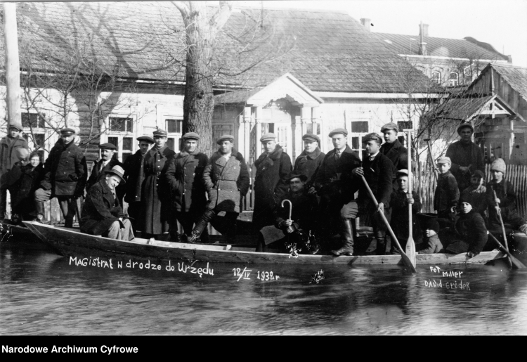 Powódź w Dawidgródku, 1932 r. Źródło: NAC