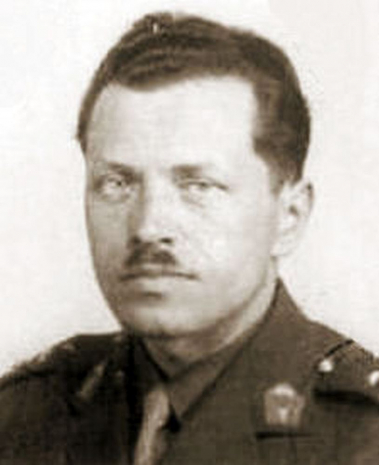 Kpt. Ryszard Białous. Źródło: Wikimedia Commons