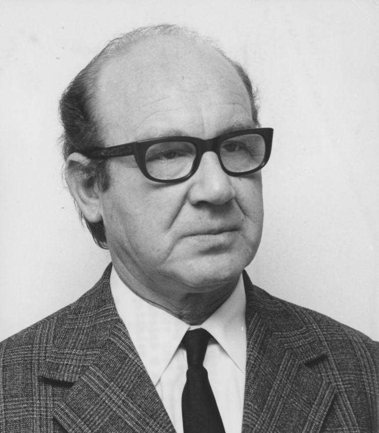 Andrzej Markowski - kompozytor, dyrygent, dyrektor Filharmonii Wrocławskiej, twórca Międzynarodowego Festiwalu Wratislavia Cantans i jego pierwszy dyrektor. Fotografia z 1974 r. Fot. PAP/M. Szyperko