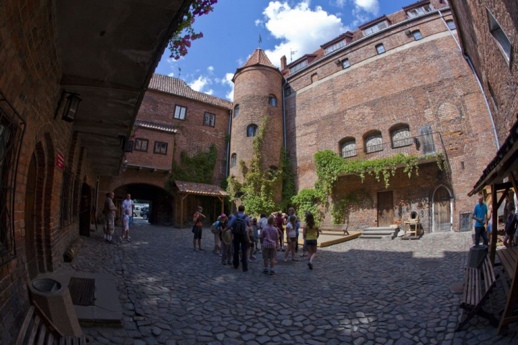 Zamek krzyżacki w Kętrzynie. Fot. PAP/J. Ochoński