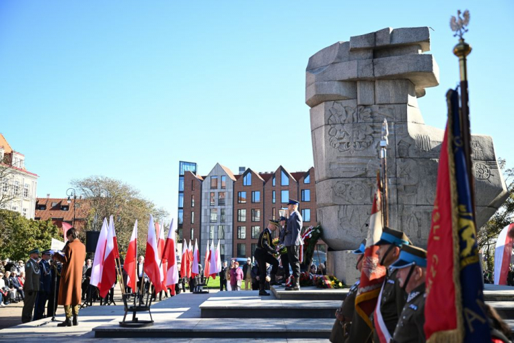 Uroczystość upamiętnienia Czynu Bojowego Polskich Sił Zbrojnych na Froncie Wschodnim przy pomniku "Tym, co za polskość Gdańska". Gdańsk, 12.10.2024. Fot. PAP/A. Warżawa