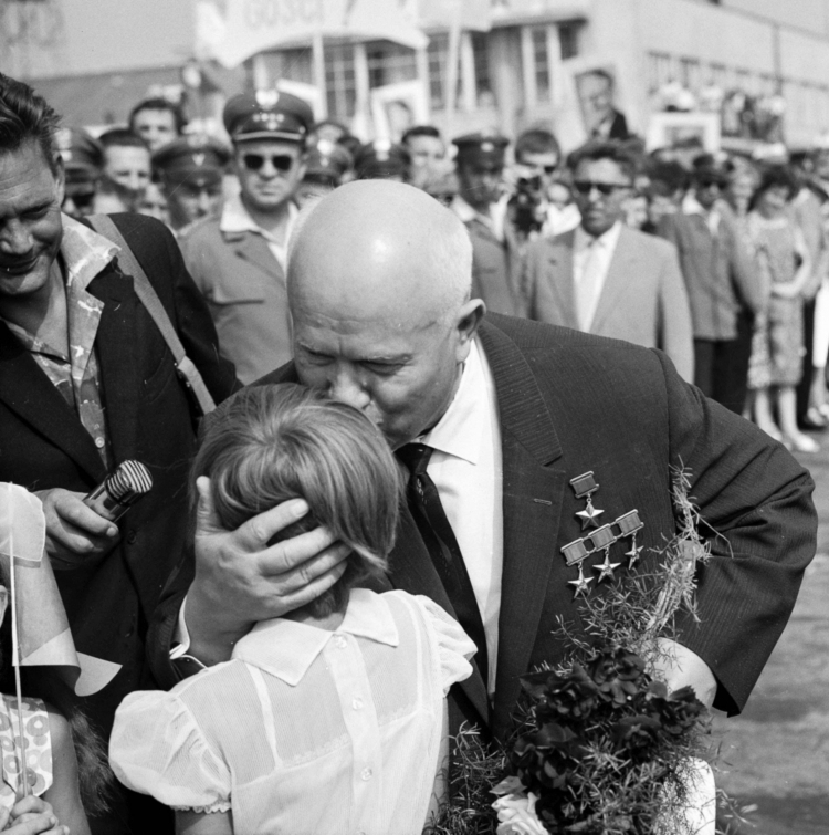 Nikita Chruszczow podczas wizyty w Warszawie w lipcu 1964 r., fot. PAP/Z. Matuszewski
