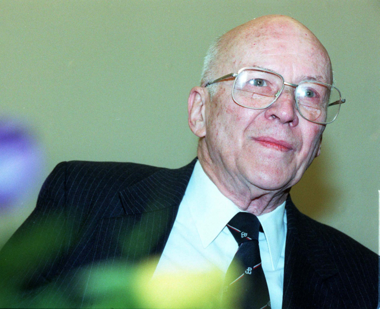 Jan Nowak-Jeziorański (1914-2005), fot. PAP/P. Wierzchowski