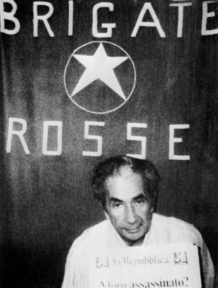 Aldo Moro porwany przez Czerwone Brygady. 20 kwietnia 1978 r. Fot. PAP/CAF/EPA