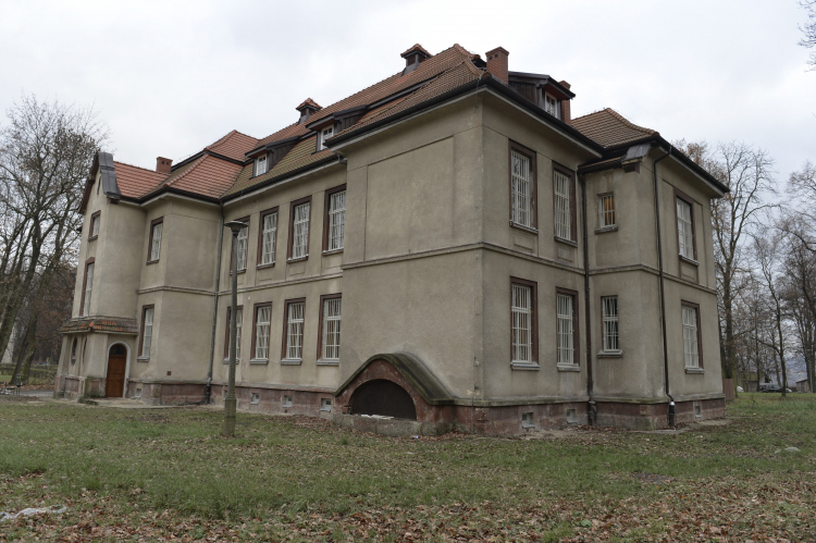 Jeden z budynków Szpitala Babińskiego w Krakowie, fot. PAP/J. Bednarczyk