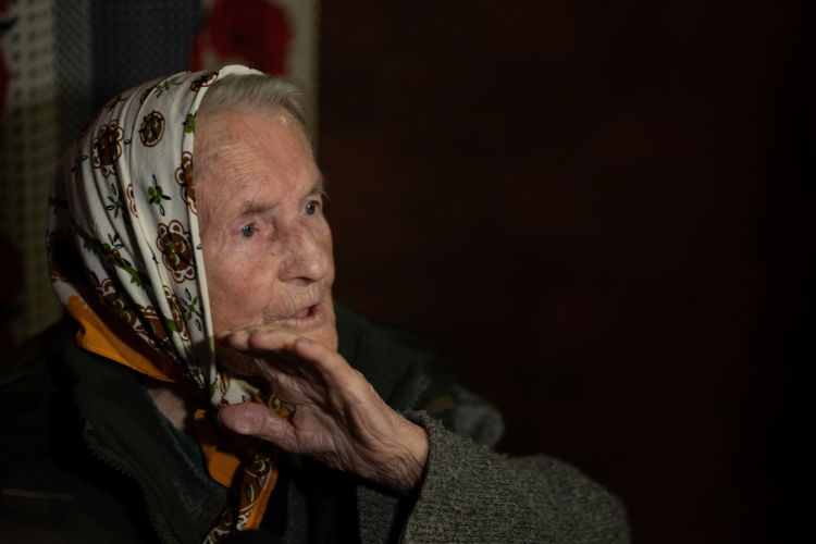 Stanisława Woronis podczas obchodów upamiętniających pomordowanych w Koniuchach w styczniu 2024 r. Fot. PAP/V. Doveiko