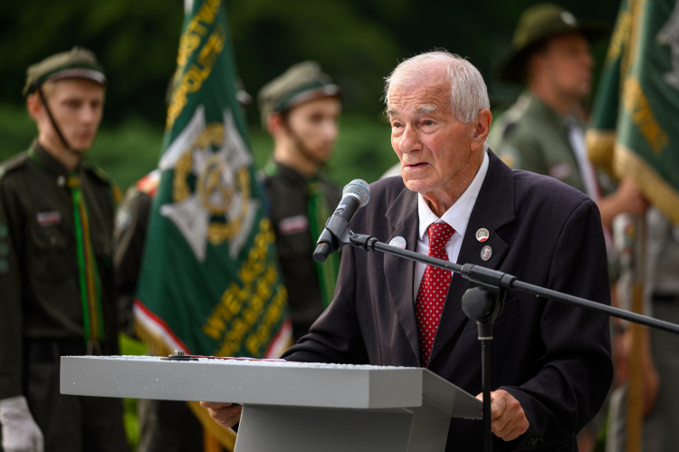 Jerzy Majchrzak (1942-2024) podczas obchodów Poznańskiego Czerwca, fot. PAP/J. Kaczmarczyk