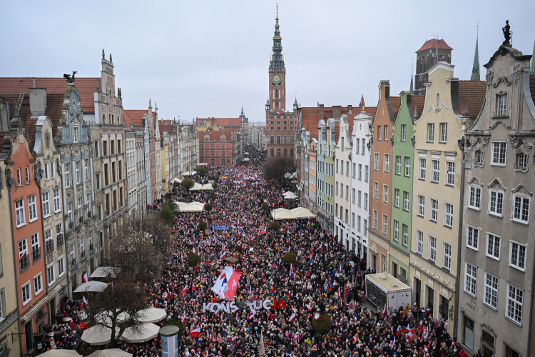 Gdańska Parada Niepodległosci, fot. PAP/A. Warżawa