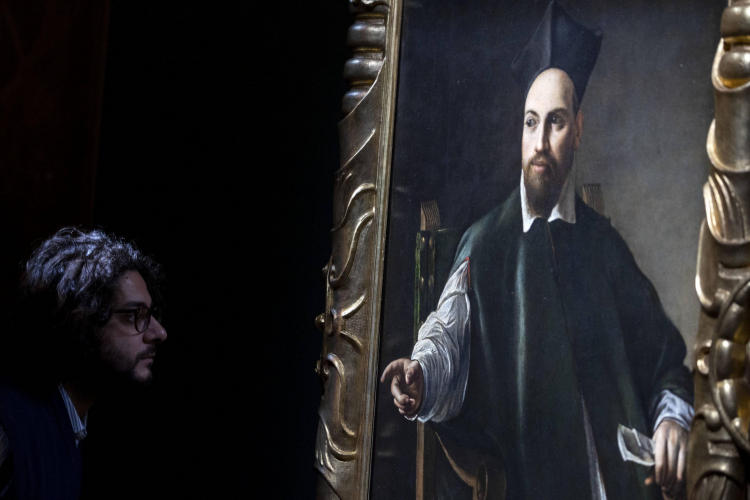 Obraz Caravaggia - portret Maffeo Barberiniego, przyszłego papieża Urbana VIII, fot. PAP/EPA/ANSA/M. Percossi