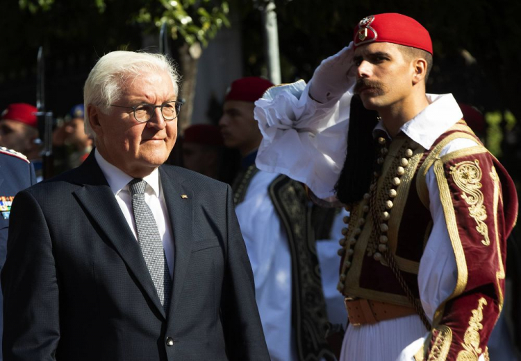 Prezydent Niemiec Frank Walter Steinmeier podczas wizyty w Grecji. 30.10.2024. Fot. PAP/EPA