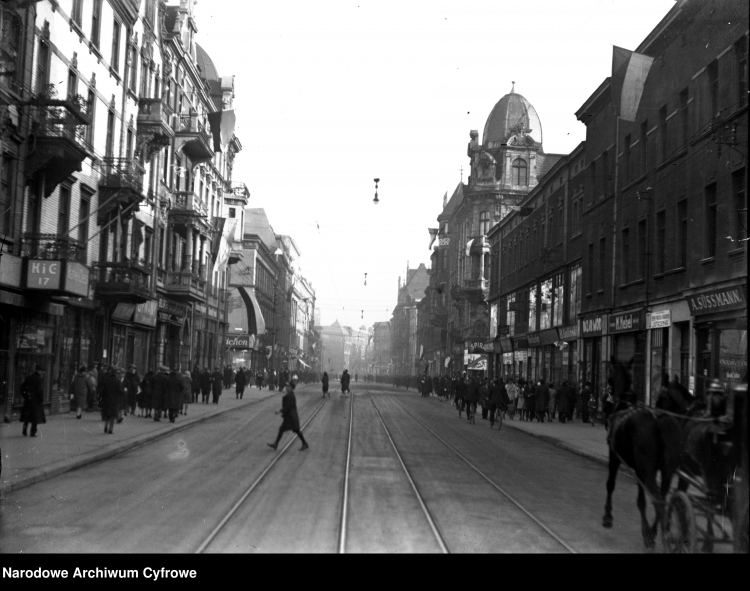 Katowice. Ulica marszałka Józefa Piłsudskiego, 1030 r. /Źródło: NAC
