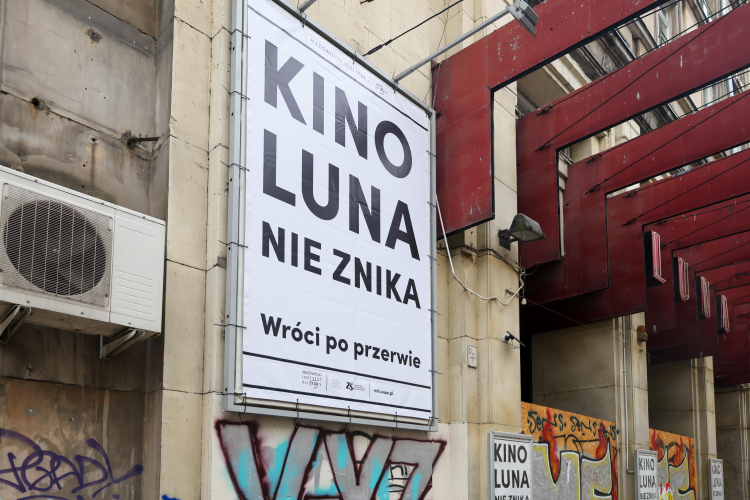 Kino Luna w Warszawie, fot. PAP/A. Zawada