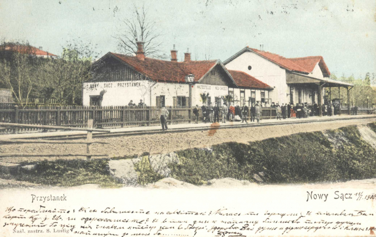 Widok przystanku Nowy Sącz-Przystanek (Haltestelle Neu-Sandez) po I rozbudowie. Fot. Muzeum Ziemi Sądeckiej