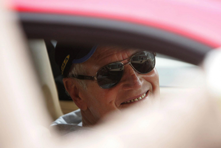 Amerykański aktor i reżyser Paul Newman na torze wyścigowym Mondello w Irlandii w 2004 roku. EPA/Cathal Mc Naughton/ SHOWBIZ EPIX