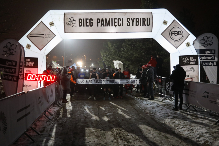 Rozpoczęcie VI Biegu Pamięci Sybiru w Białymstoku w 2024 r. PAP/Artur Reszko