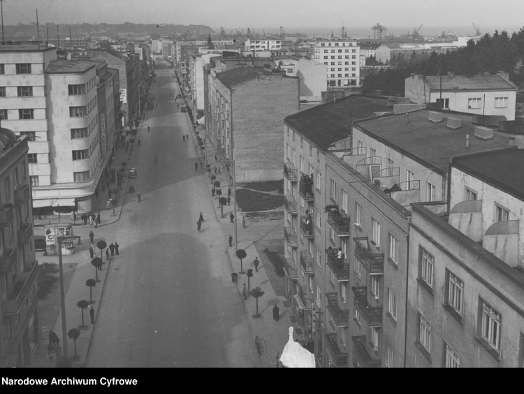 Gdynia. Ulica Świętojańska, 1934 r. /Źródło: NAC