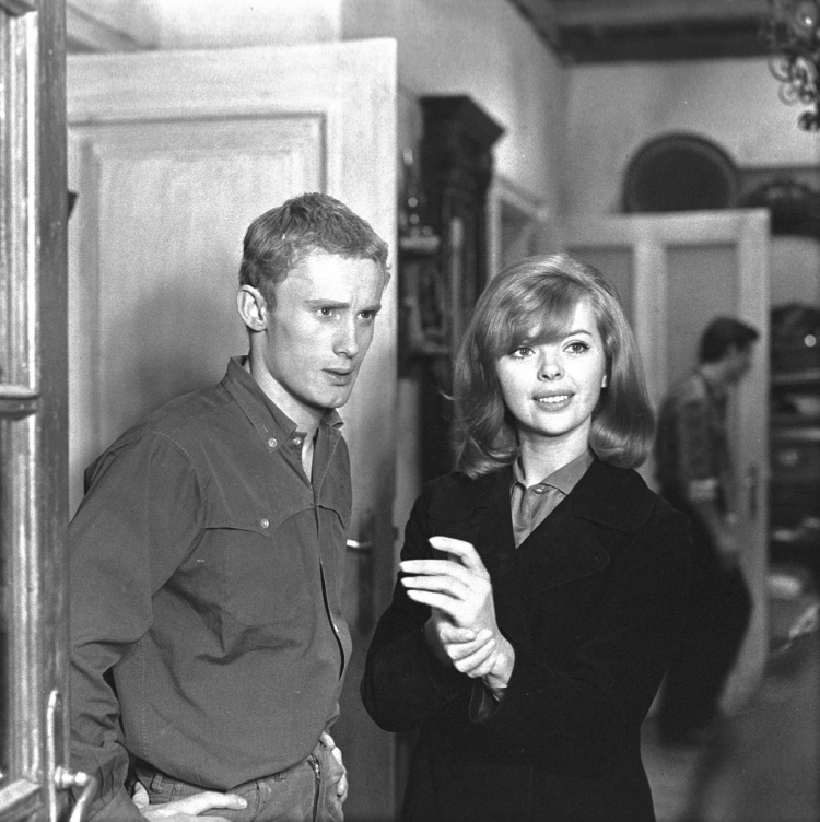 Listopad1966 r. Realizacja filmu "Jowita" w reżyserii Janusza Morgensterna. Nz. aktorzy Daniel Olbrychski i Barbara Kwiatkowska-Lass. PAP/CAF - Witold Rozmysłowicz
