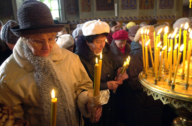 Święto Spotkania Pańskiego w oborze Św. Mikołaja w Białymstoku. PAP/Leon Stankiewicz