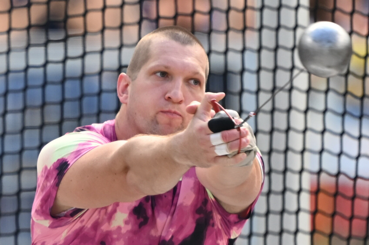 Młociarz Wojciech Nowicki przekazał muzeum swoje buty treningowe. Nz. Nowicki w konkursie rzutu młotem podczas lekkoatletycznego mityngu Diamentowej Ligi - Memoriału Kamili Skolimowskiej w Chorzowie w 2024 r. (js) PAP/Adam Warżawa