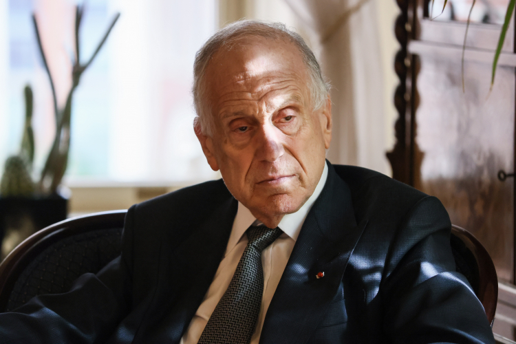 Przewodniczący Światowego Kongresu Żydów Ronald S. Lauder na spotkaniu z prezydentem RP Andrzejem Dudą w Konsulacie Generalnym RP w Nowym Jorku w 2024 r. PAP/Leszek Szymański