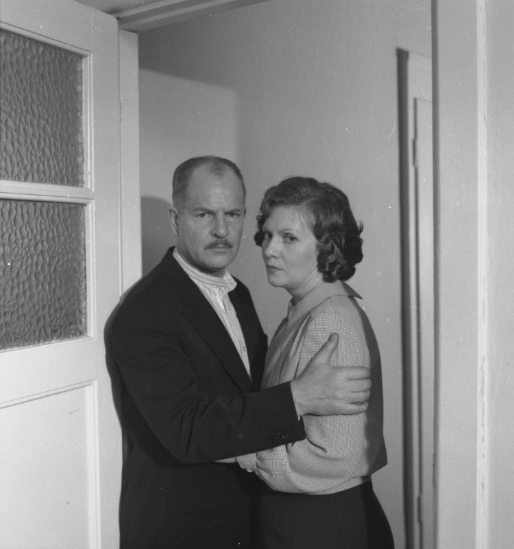 Jan Machulski i Zofia Charewicz na planie filmu Vabank Juliusza Machulskiego, fot. PAP/Witold Rozmysłowicz