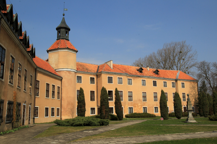 Pałac Dohnów w Morągu, byłe muzeum im. Herdera, obecnie Muzeum Górnych Prus, oddział Muzeum Warmii i Mazur. Fot. PAP/Tomasz Waszczuk