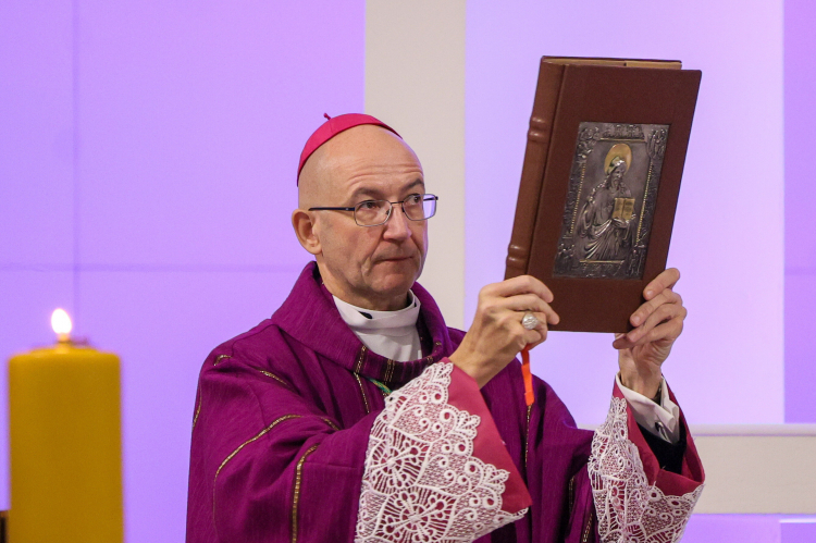 abp Adrian Galbas, fot. PAP/Paweł Supernak
