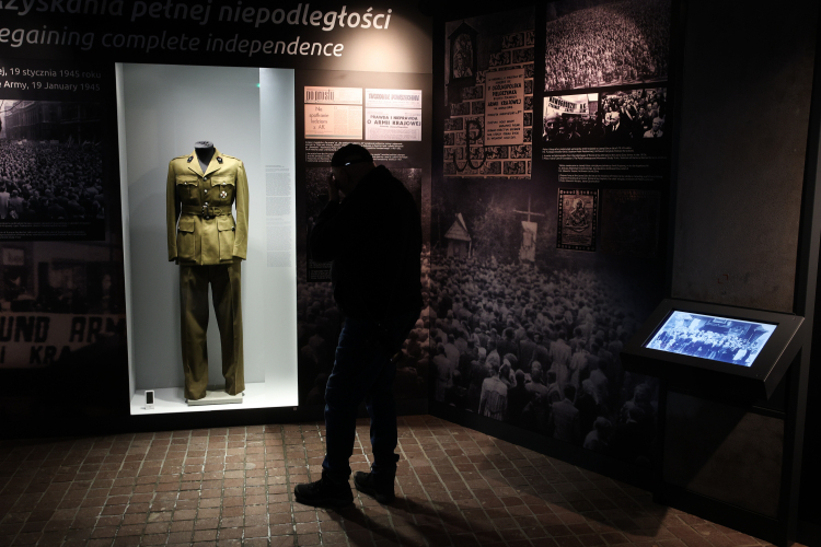 Otwarcie wystawy stałej poświęconej patronowi muzeum – Generałowi Emilowi Fieldorfowi „Nilowi”, 25 bm. w Muzeum Armii Krajowej im. gen. Emila Fieldorfa „Nila” w Krakowie. (mr) PAP/Łukasz Gągulski