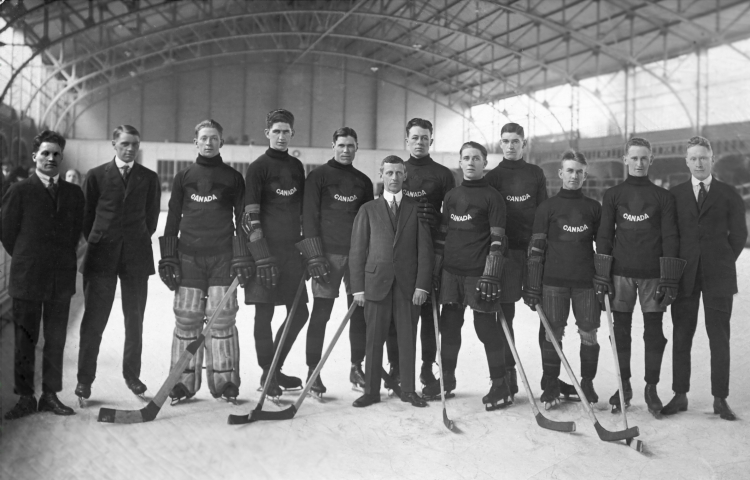 Winnipeg Falcons podczas igrzysk olimpijskich w 1920 r. /Źródło: en.wikipedia