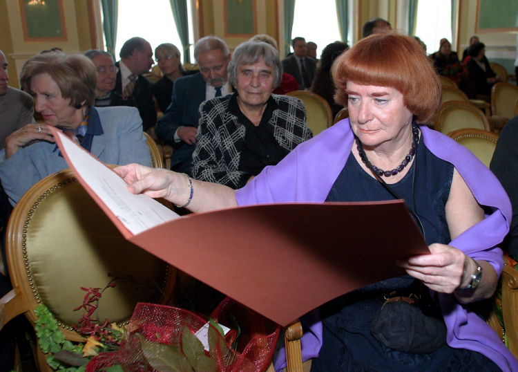 Aleksandra Jachtoma, otrzymała nagrodę im. Cypriana Kamila Norwida w dziedzinie sztuk plastycznych, 2004 r. PAP/Paweł Kula