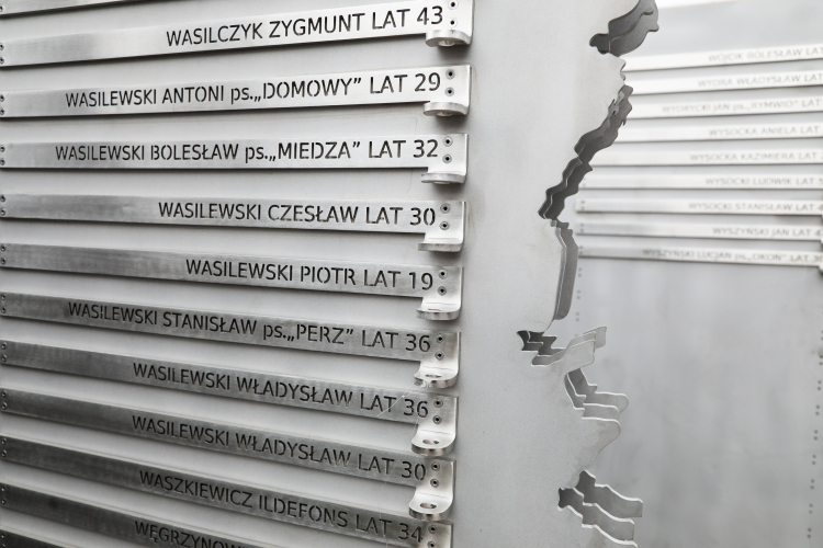Odsłonięcie Muru Pamięci Ofiar Obławy Augustowskiej w Augustowie, 2023 r. PAP/Artur Reszko