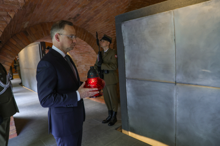 Prezydent Andrzej Duda w Muzeum Katyńskim (w 2024 r.), fot. PAP/Rafał Guz