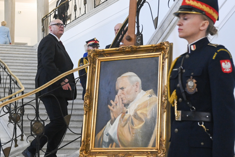 Sejm uczcił pamięć papieża Jana Pawła II. /PAP/Piotr Nowak