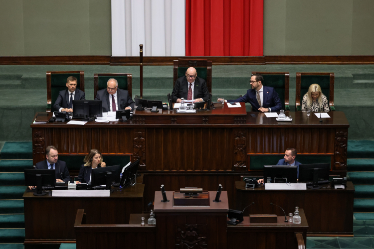 Członkowie prezydium Sejmu RP, Sejm przyjął uchwałę w sprawie 500. rocznicy Hołdu Pruskiego, fot. PAP/Albert Zawada