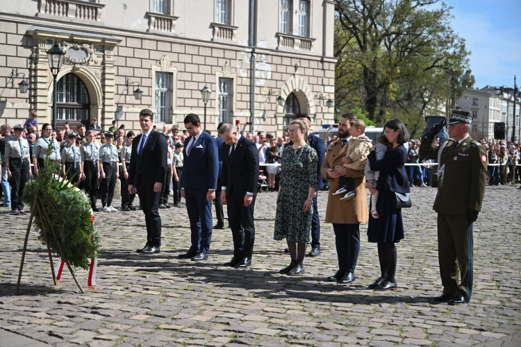 Prezydent Andrzej Duda w Krakowie podczas uroczystości z okazji 85. rocznicy zbrodni katyńskiej, fot. PAP/ArtService
