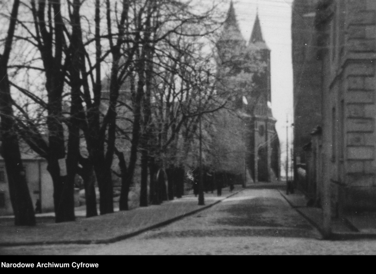 Płock, katedra Wniebowzięcia Najświętszej Maryi Panny, lata 1918 – 39. /Źródło: NAC
