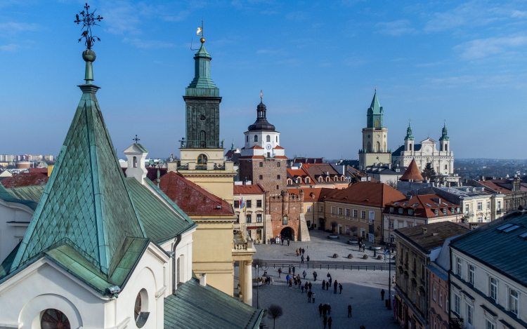 Widok z góry na Stare Miasto w Lublinie. PAP/Wojtek Jargiło