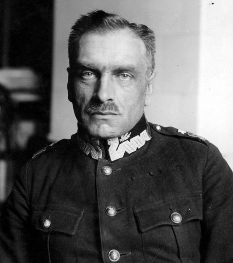 Felicjan Sławoj Składkowski jako minister spraw wewnętrznych. Fot. see page for author, Public domain, via Wikimedia Commons
