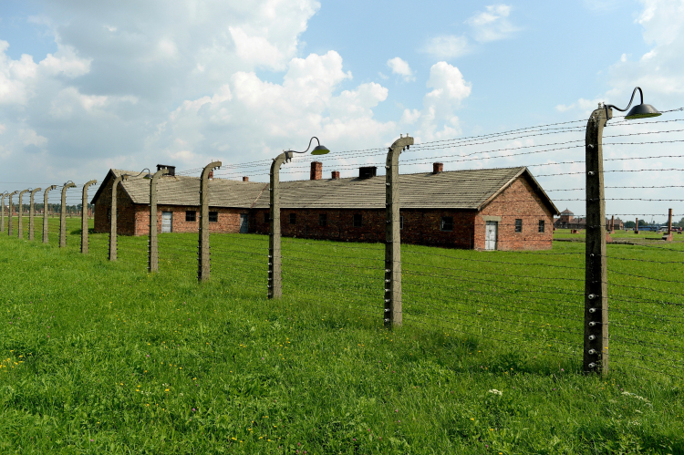 Dawny niemiecki obóz koncentracyjny KL Auschwitz, fot. PAP/Andrzej Grygiel